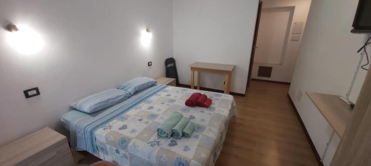Blu&Blu Bed & Breakfast อาลเกโร ภายนอก รูปภาพ